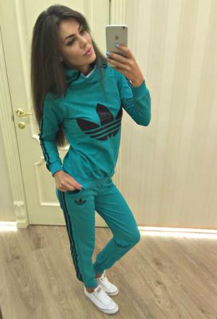 Спортивный костюм Adidas 